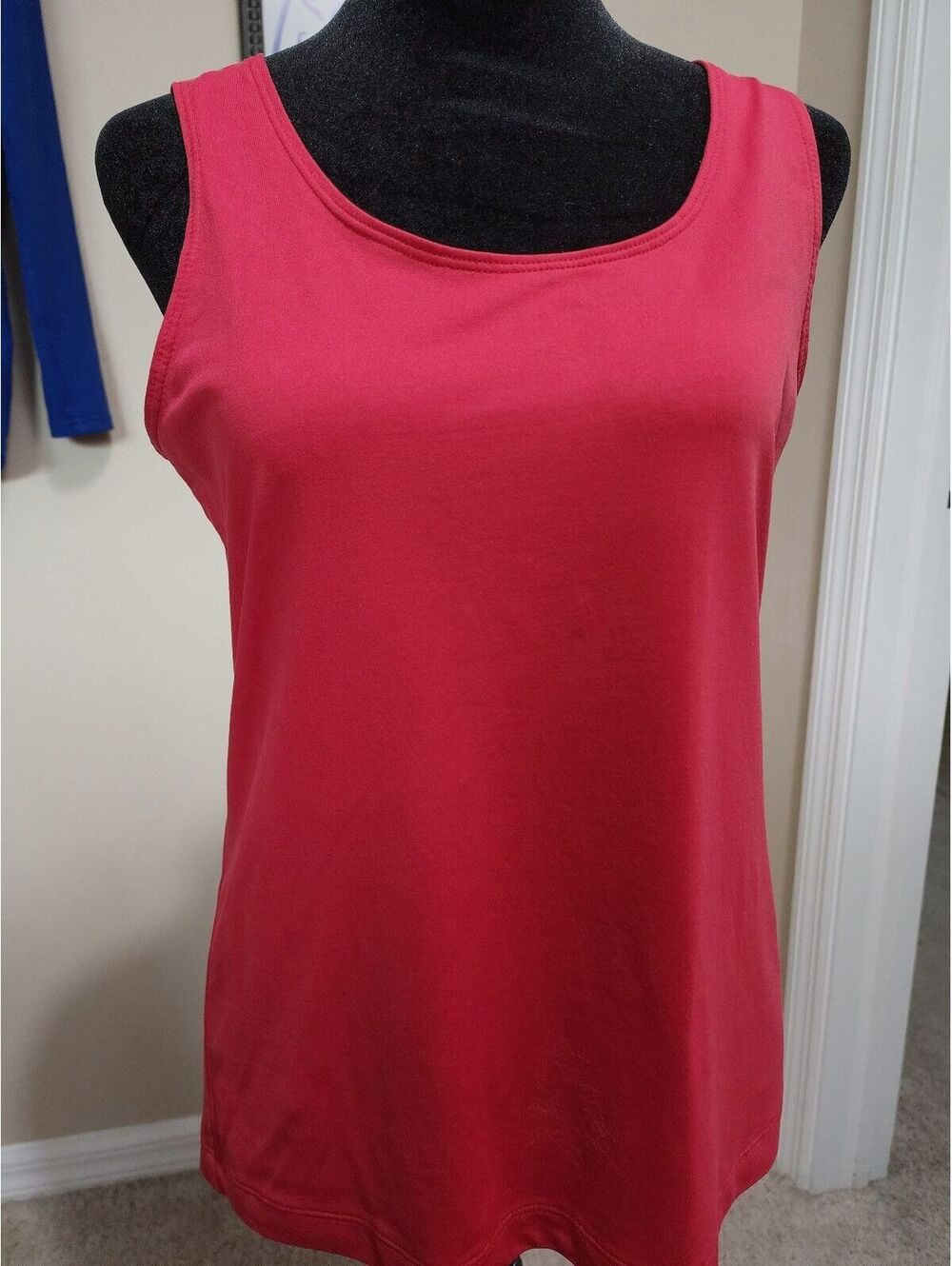 Chico's Women's Sleeveless Red Tank Top Size 1 Nylon Spandex Blend